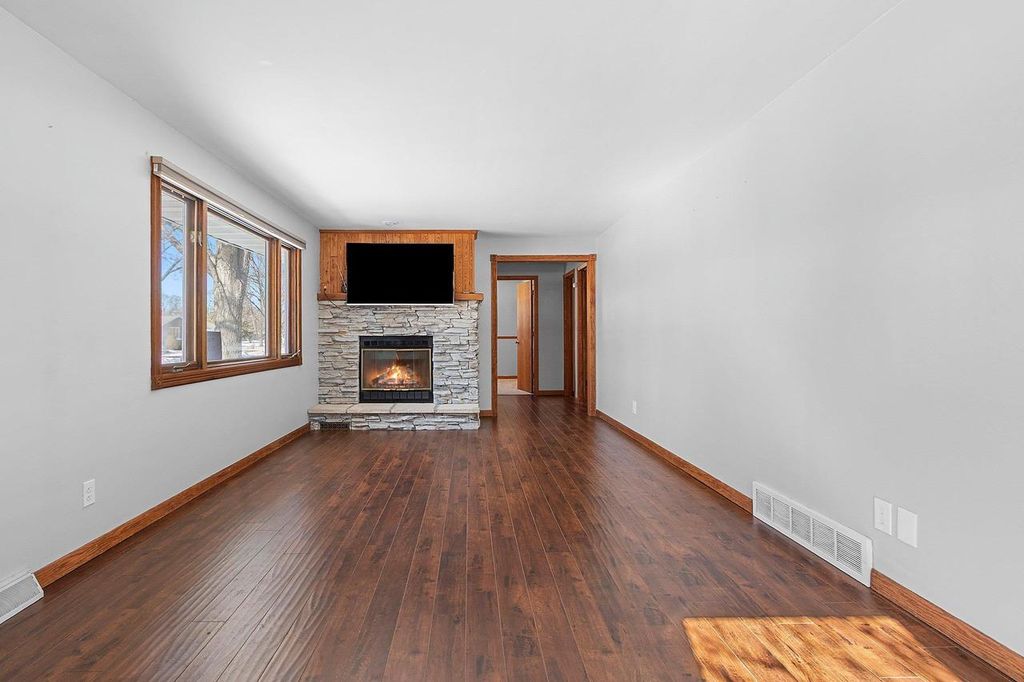 Photo of 1623 Jay LANE, Green Bay, WI 54304 (MLS # 50322649)