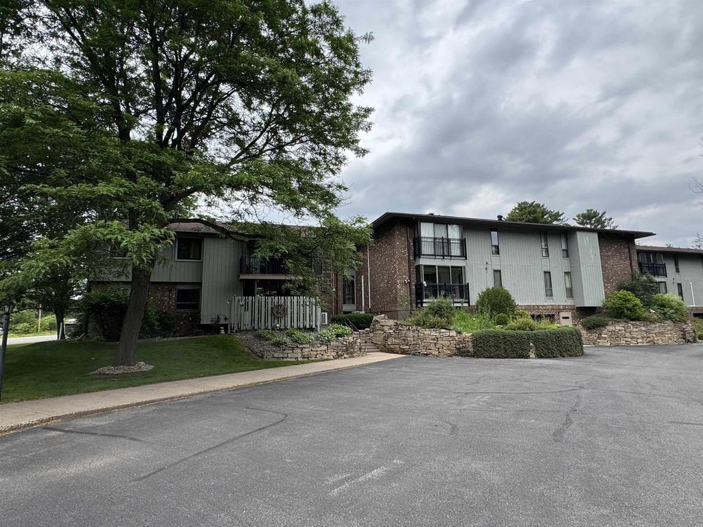 Photo of 3623 N 6th STREET #Unit 303, Wausau, WI 54403 (MLS # 22602992)