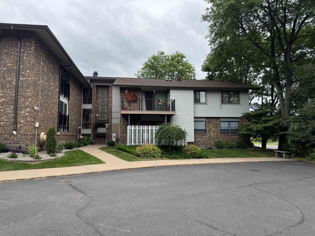 Photo of 3623 N 6th STREET #Unit 303, Wausau, WI 54403 (MLS # 22602992)