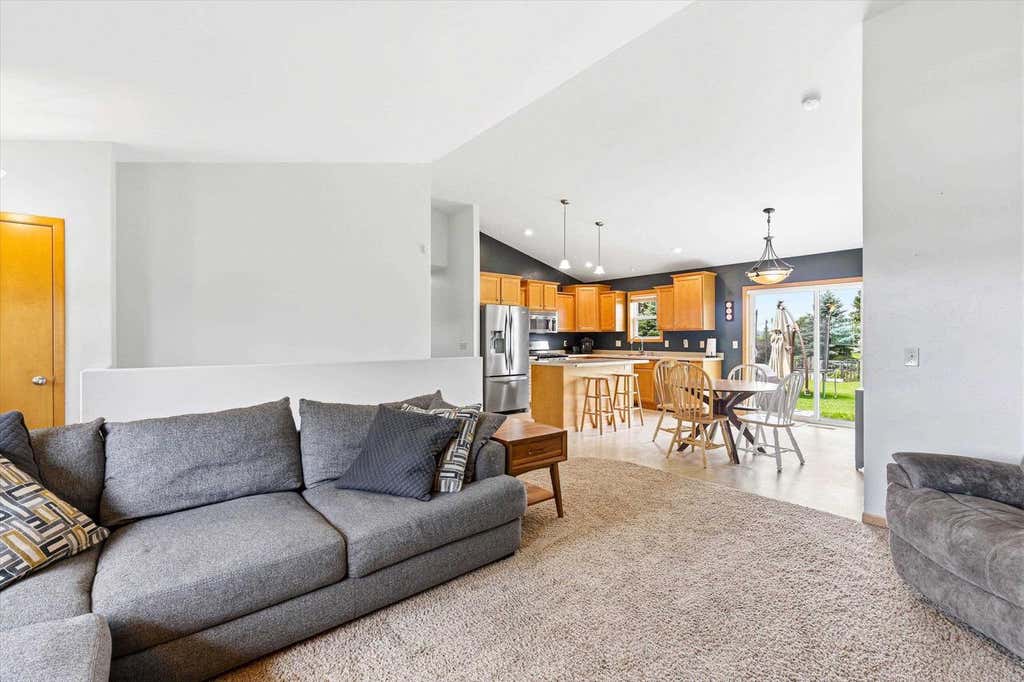 Photo of N9433 Evan STREET, Appleton, WI 54915 (MLS # 50328813)