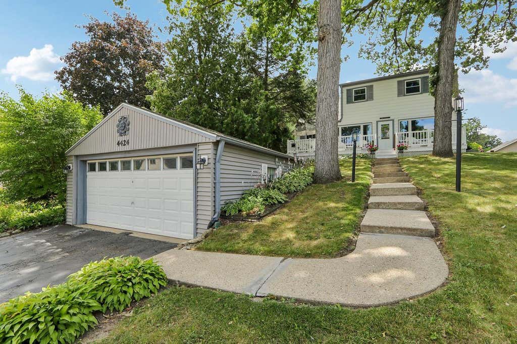 Photo of 4424 Riverside ROAD, Waterford, WI 53185 (MLS # 1973672)