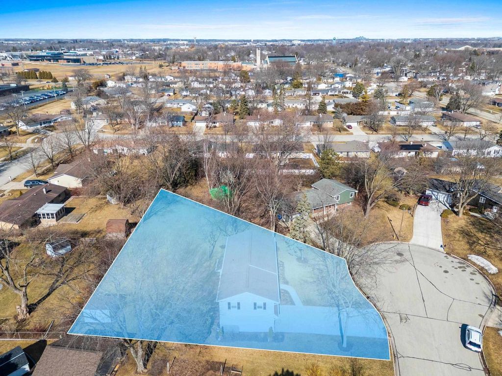 Photo of 1258 Cornflower COURT, De Pere, WI 54115 (MLS # 50321476)