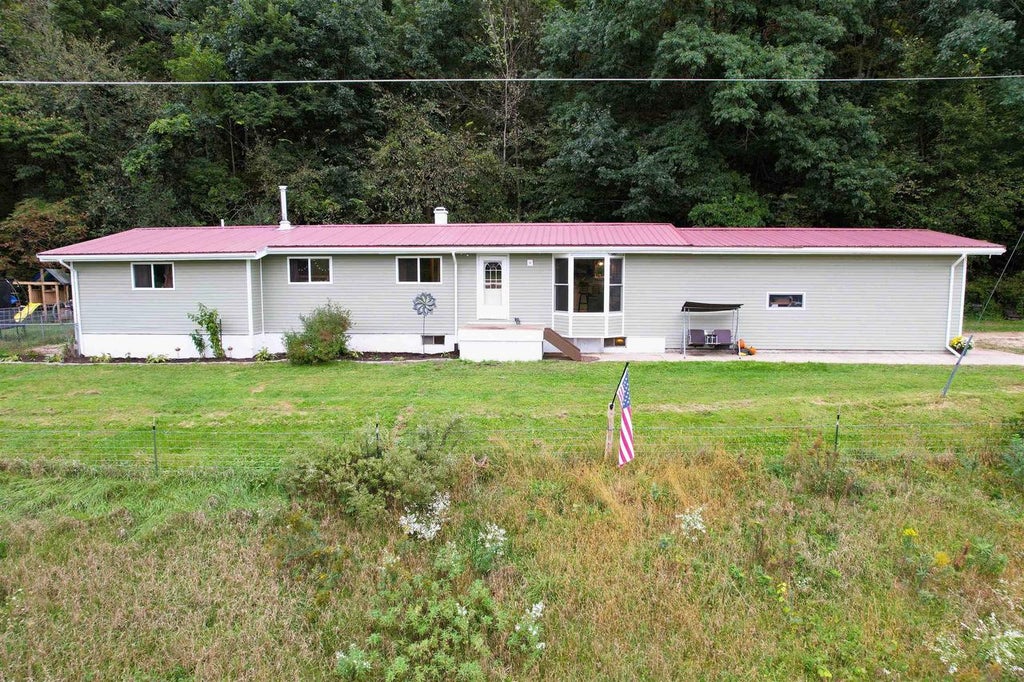 Photo of 31187 County F ROAD, Blue River, WI 53518 (MLS # 2033424)
