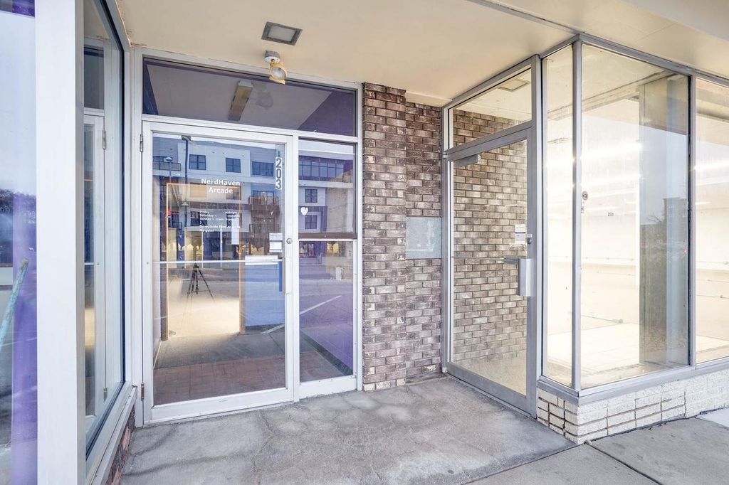 Photo of 195-209 Cottage Grove ROAD, Madison, WI 53716 (MLS # 2013162)