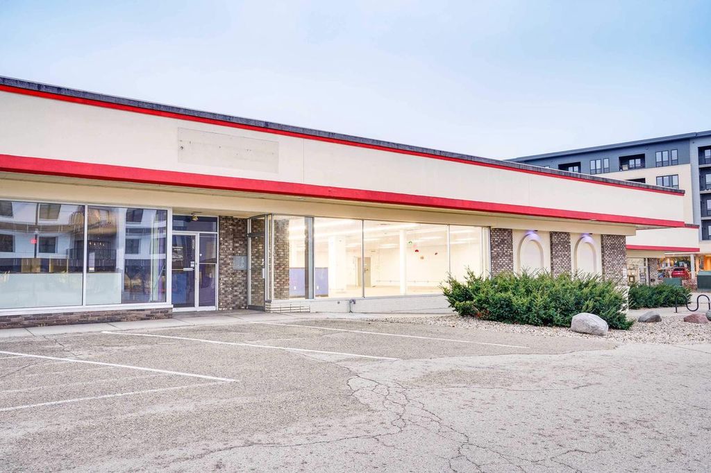 Photo of 195-209 Cottage Grove ROAD, Madison, WI 53716 (MLS # 2013162)