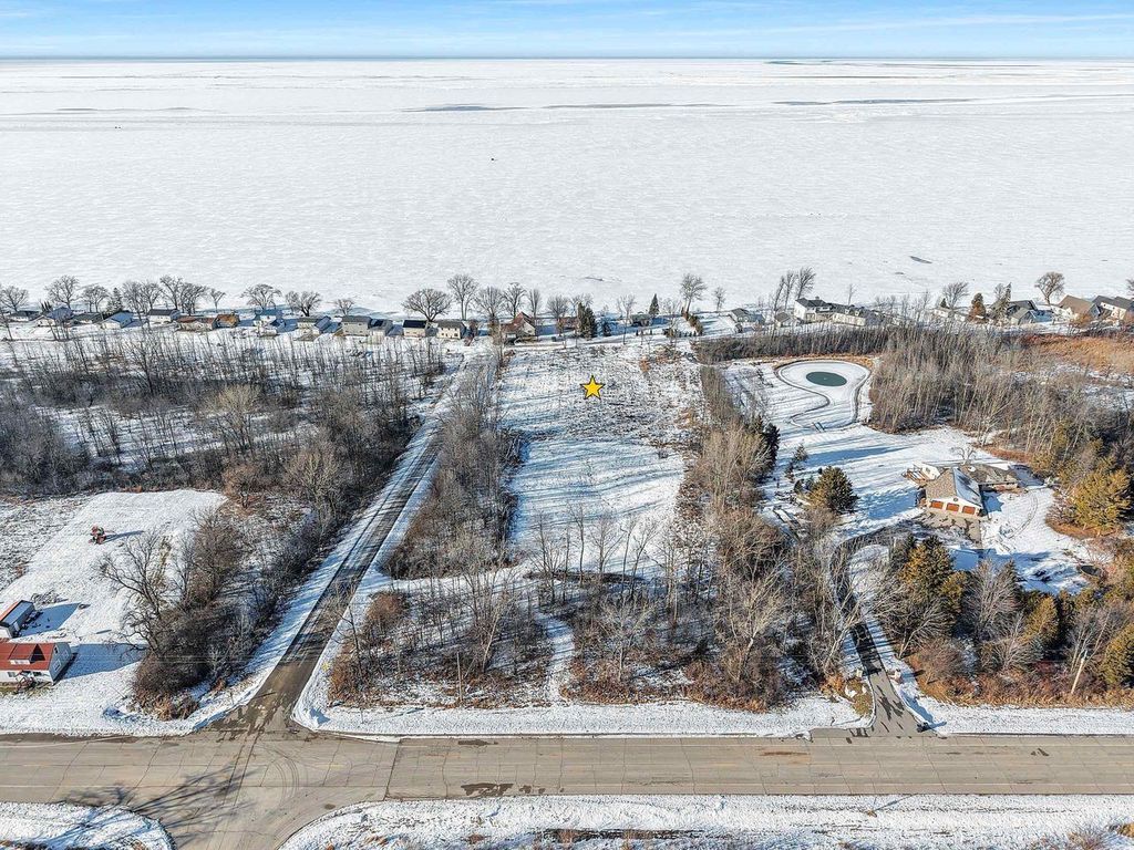 Photo of Sun N Surf DRIVE, Luxemburg, WI 54217 (MLS # 50319909)