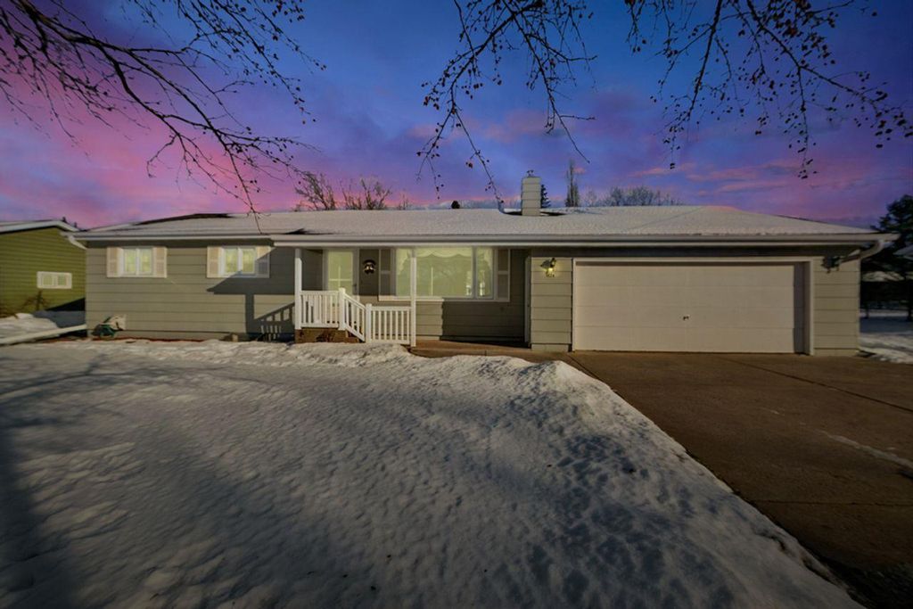 Photo of 1624 9th Ave W Ave, Ashland, WI 54806 (MLS # 6123201)