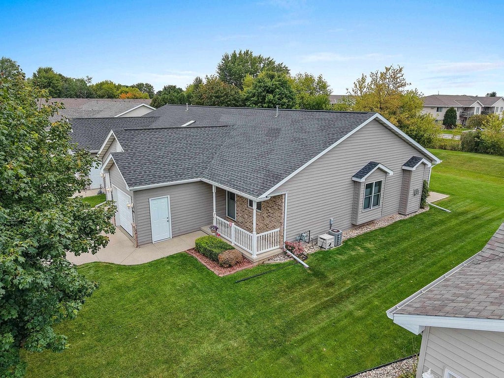 Photo of N1226 Redwing DRIVE, Greenville, WI 54942 (MLS # 50332989)