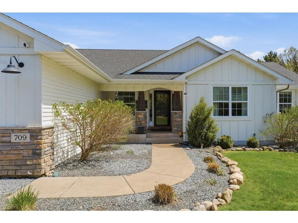 Photo of 709 N Bay ROAD, Somerset, WI 54025 (MLS # 6767730)