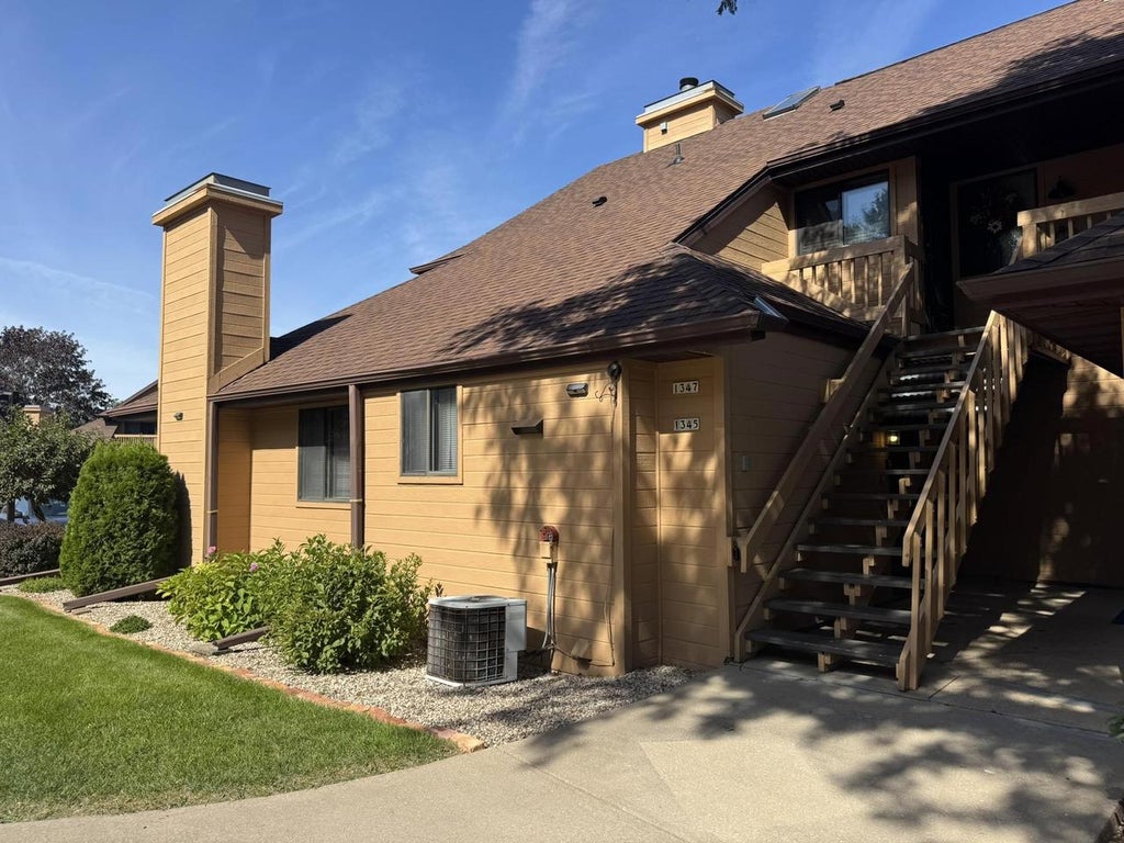 Photo of 1345 W 18th AVENUE, Oshkosh, WI 54902 (MLS # 50333397)