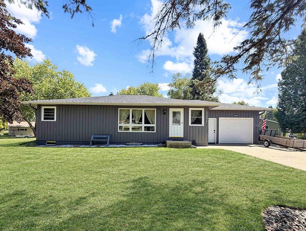 Photo of 2201 S Wallonnie DRIVE, Marshfield, WI 54449 (MLS # 22604262)