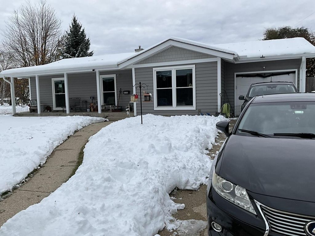 Photo of 8540 14th AVENUE, Kenosha, WI 53143 (MLS # 1942678)