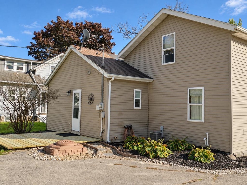 Photo of 326 Seward STREET, Ripon, WI 54971 (MLS # 2033974)
