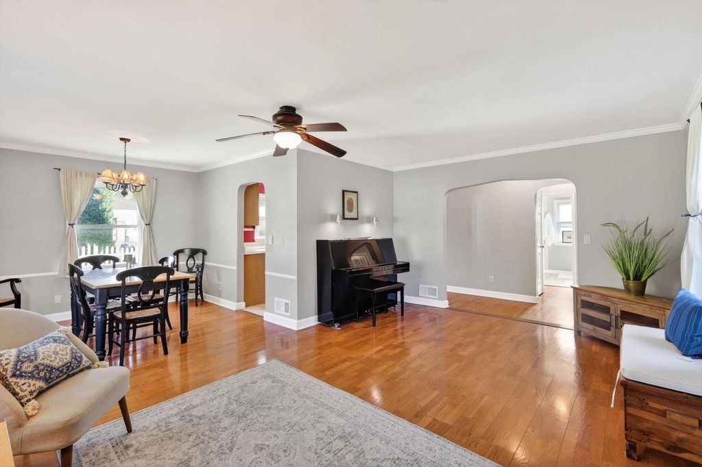 Photo of 7203 Franklin AVENUE, Middleton, WI 53562 (MLS # 2022802)