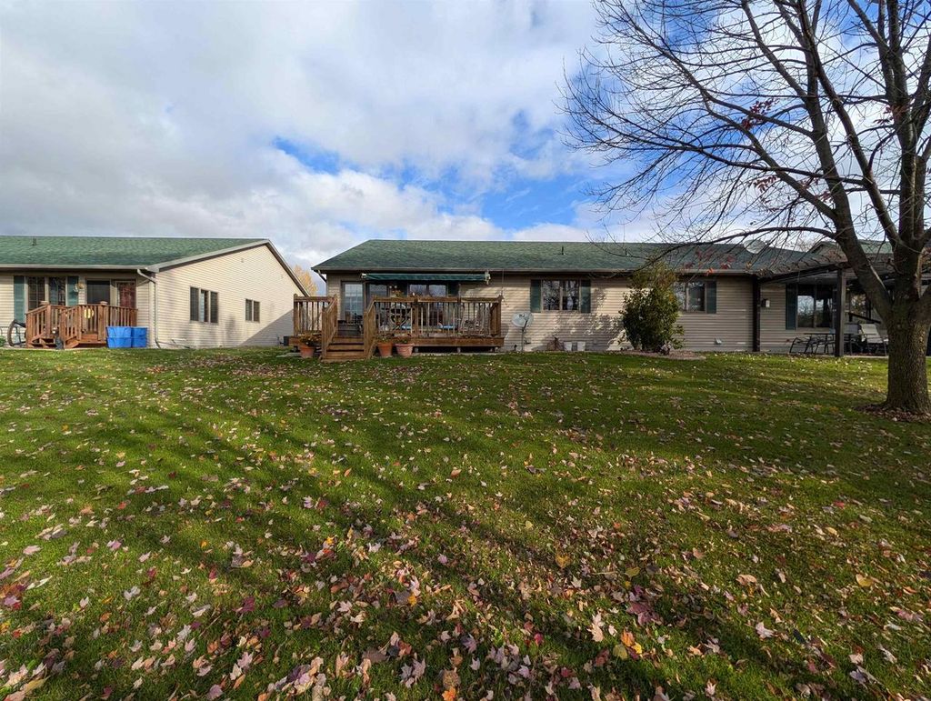 Photo of 114 E North Water STREET, New London, WI 54961 (MLS # 50317260)