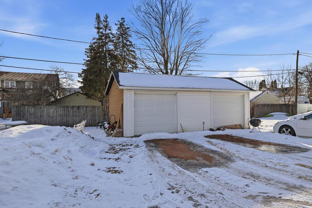 Photo of 733 Franklin STREET, Stevens Point, WI 54481 (MLS # 22600212)