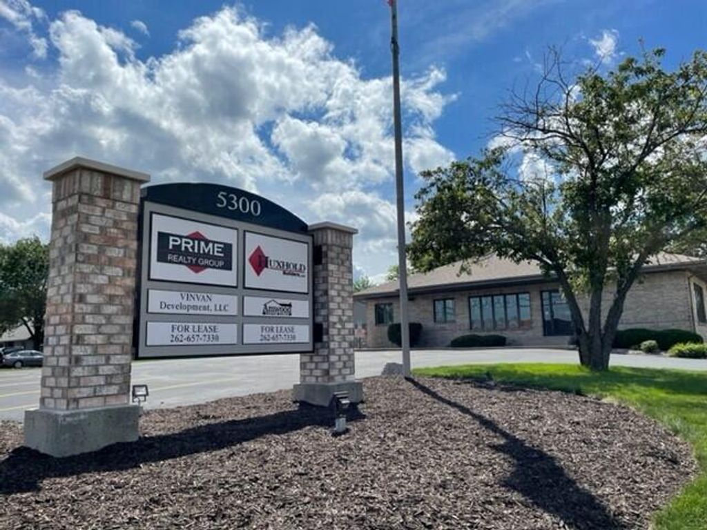 Photo of 5300 Green Bay ROAD #Lower Level, Kenosha, WI 53144 (MLS # 1944413)