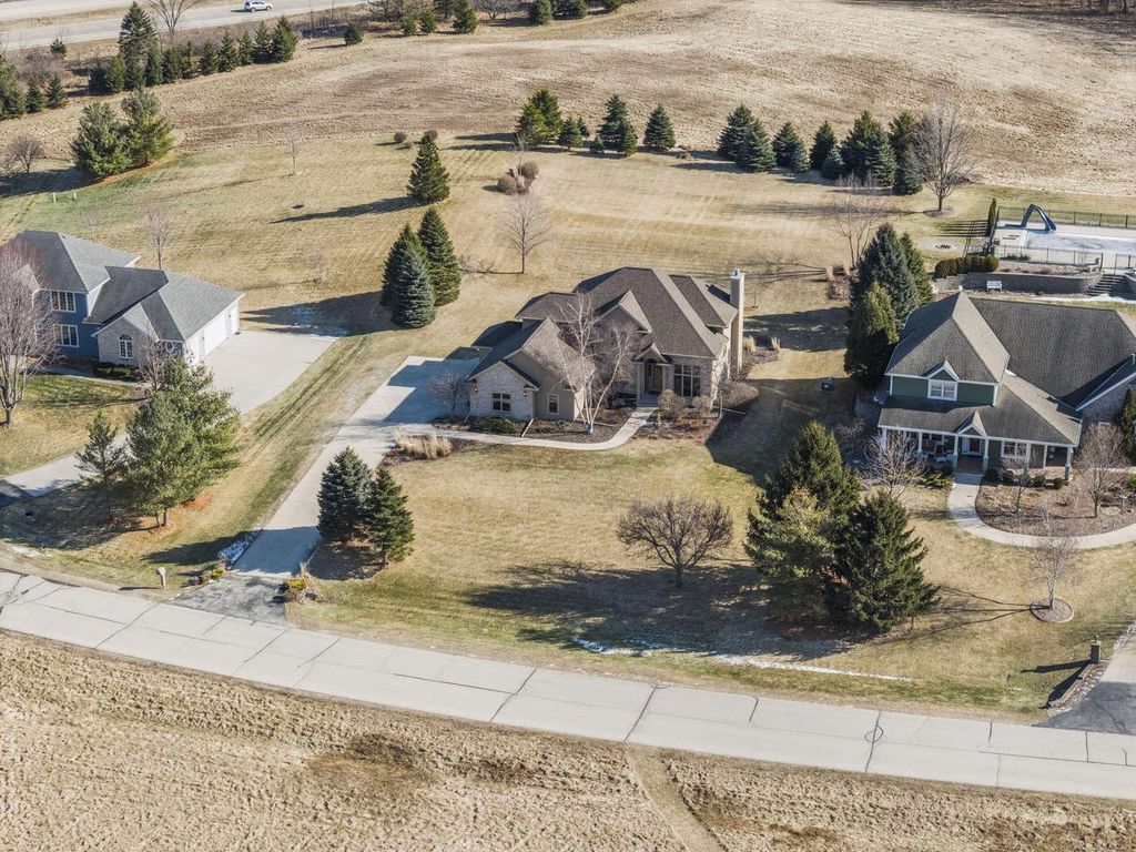 Photo of 3219 Old Hickory PLACE, West Bend, WI 53095 (MLS # 1950841)