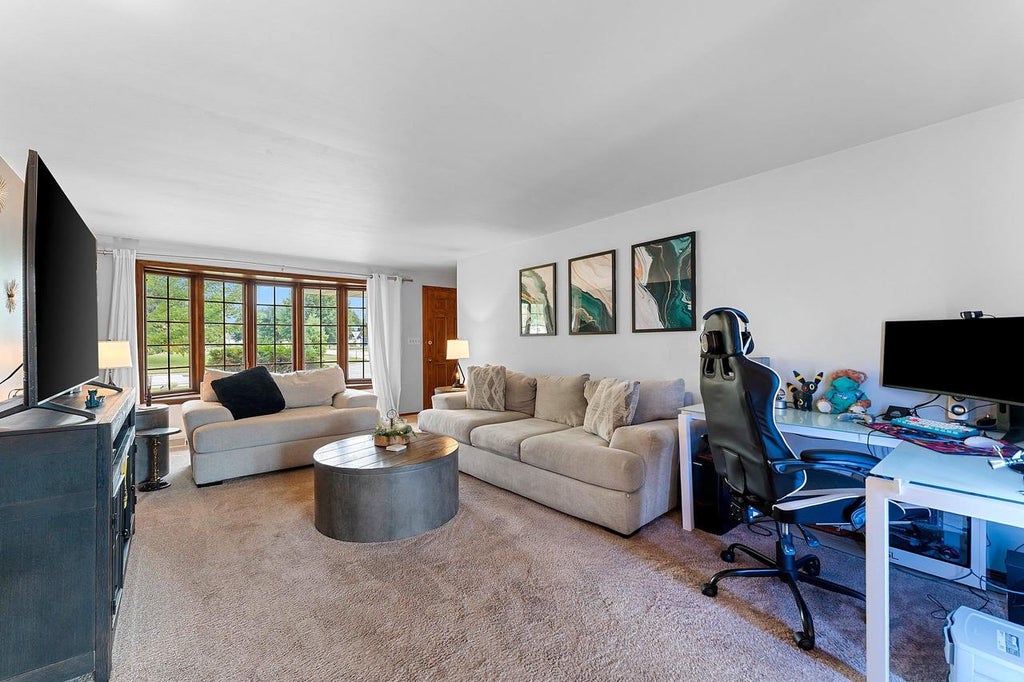 Photo of 2812 Finger ROAD, Green Bay, WI 54302 (MLS # 50330537)