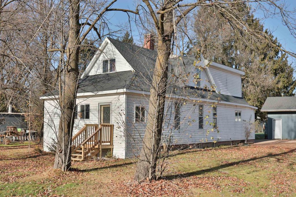 Photo of 505 W Front STREET, Withee, WI 54498 (MLS # 22505530)