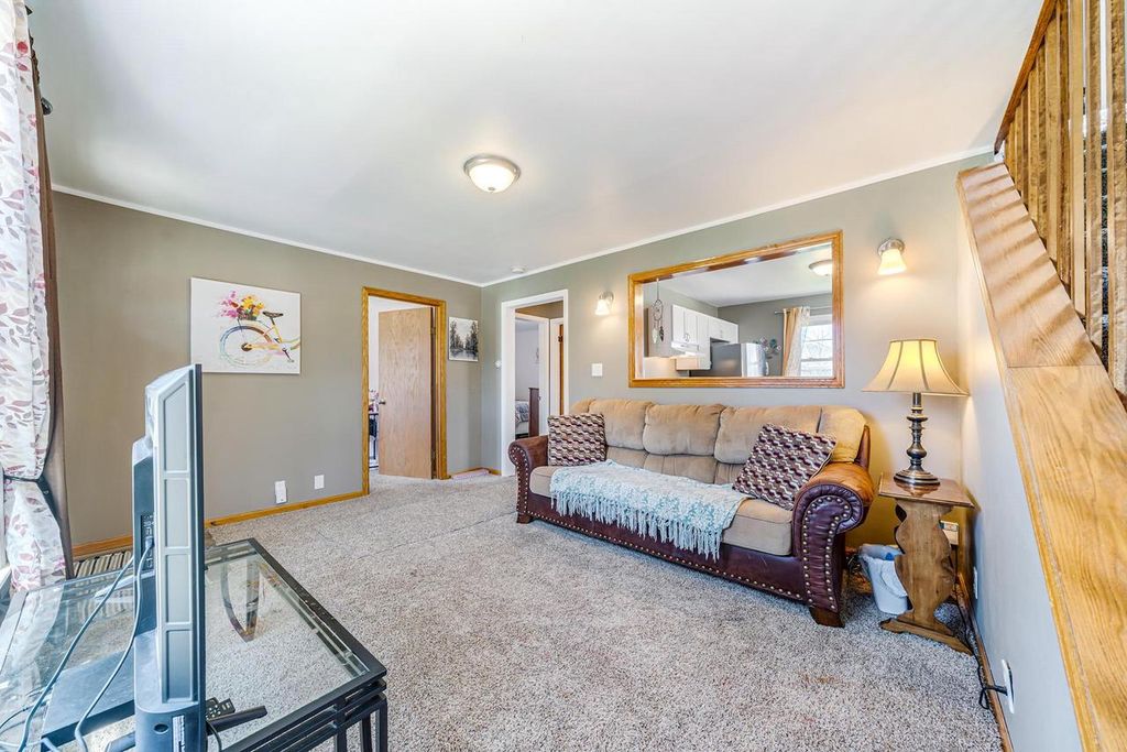 Photo of 824 Zemlock AVENUE, Neenah, WI 54956 (MLS # 50323979)