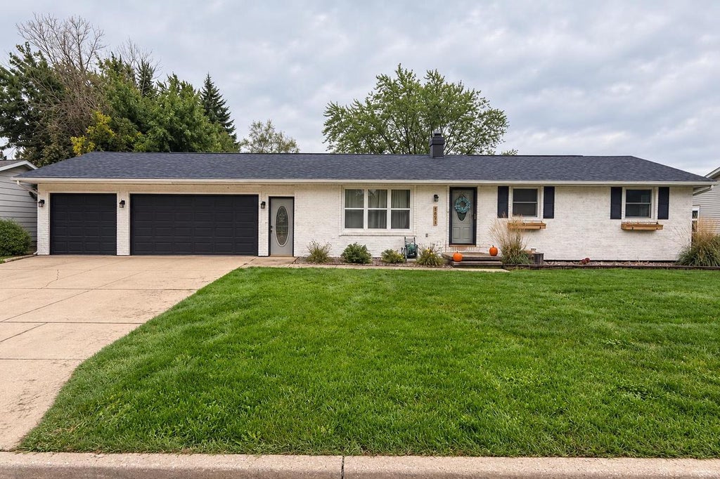 Photo of 1371 Cormier ROAD, Ashwaubenon, WI 54313 (MLS # 50333567)