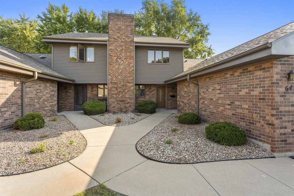 Photo of 62 Spencer Village COURT, Appleton, WI 54914 (MLS # 50316440)