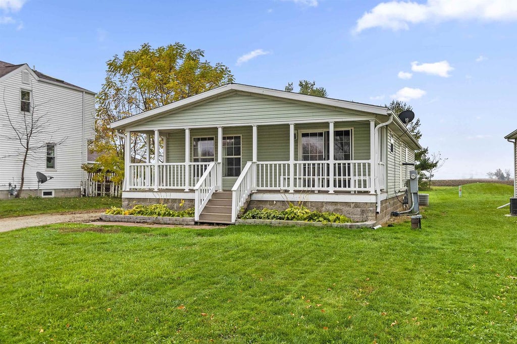 Photo of W2941 State Rd 54, Seymour, WI 54165 (MLS # 50334846)