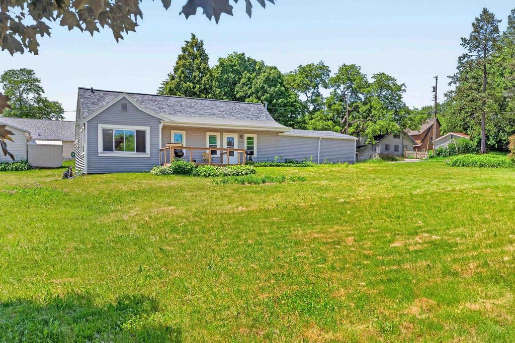 Photo of 736 CHRISTIANSON AVENUE, Madison, WI 53714 (MLS # 2021445)