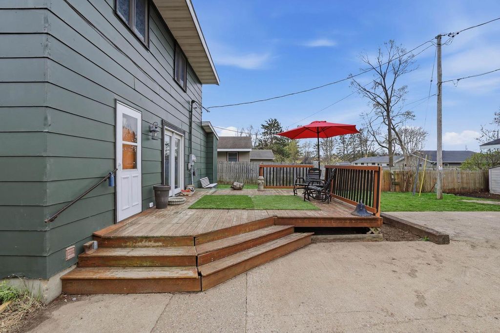 Photo of 2924 Lindbergh AVENUE, Stevens Point, WI 54481 (MLS # 22601048)