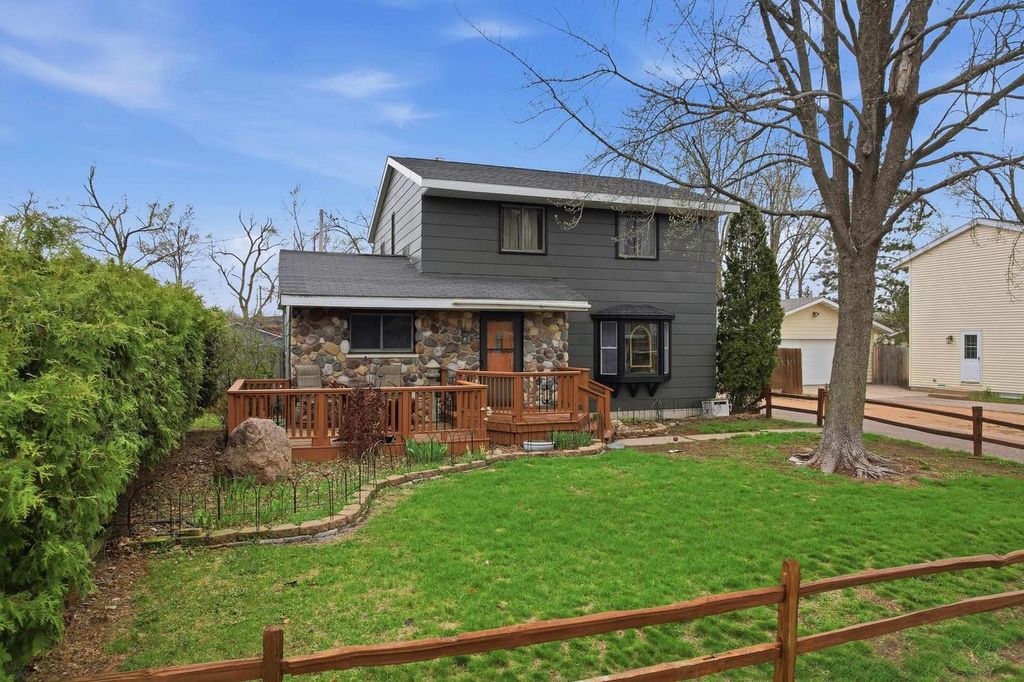 Photo of 2924 Lindbergh AVENUE, Stevens Point, WI 54481 (MLS # 22601048)