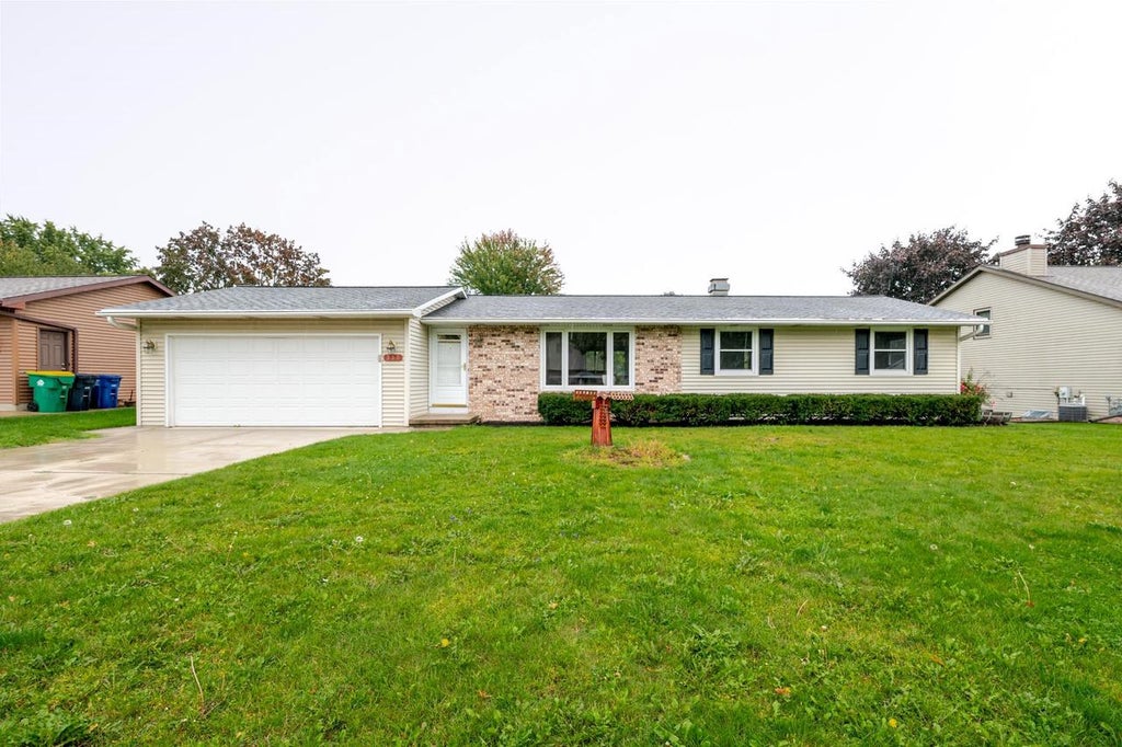Photo of 553 Delwiche ROAD, Green Bay, WI 54302 (MLS # 50333721)