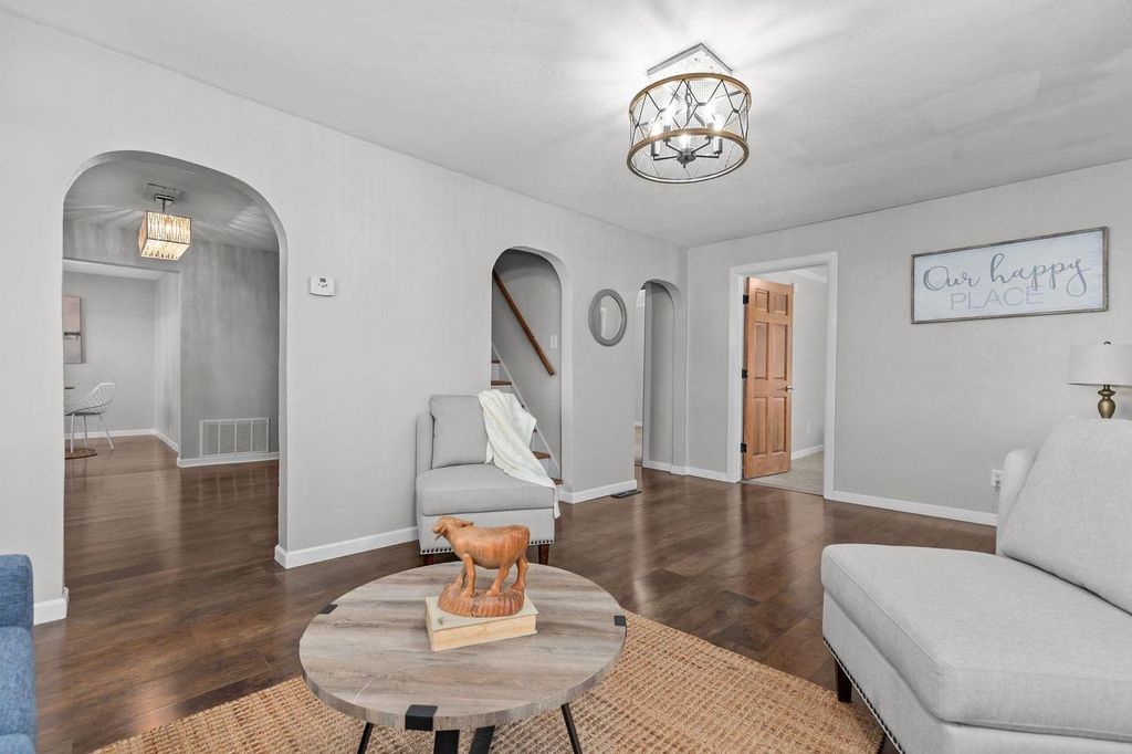 Photo of 326 West STREET, New London, WI 54961 (MLS # 50318376)