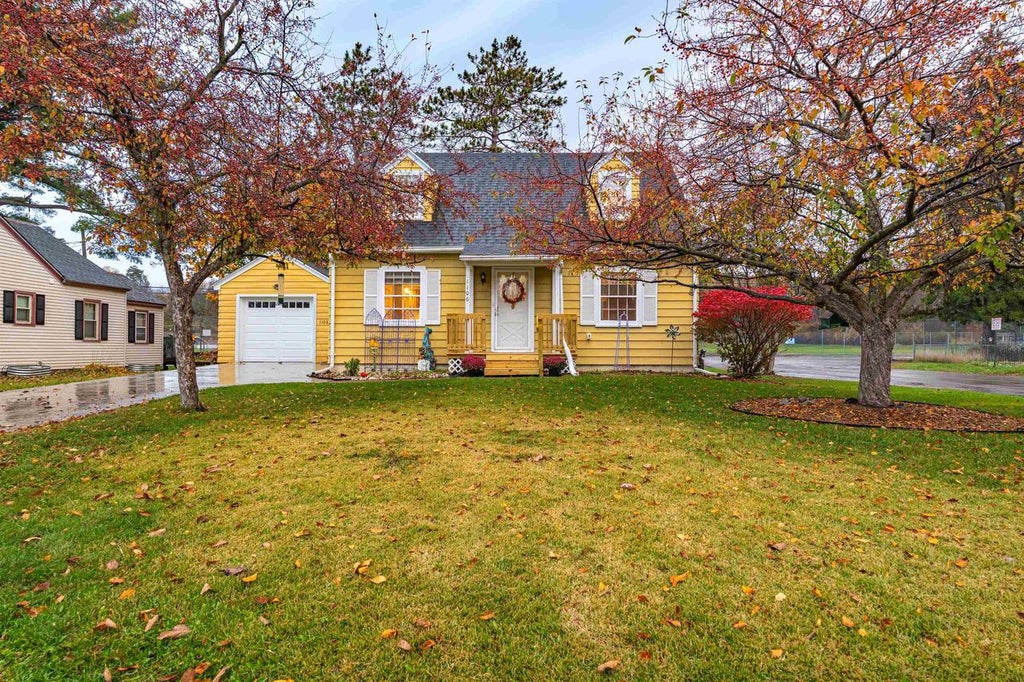 Photo of 1106 Stark STREET, Wausau, WI 54403 (MLS # 22605348)