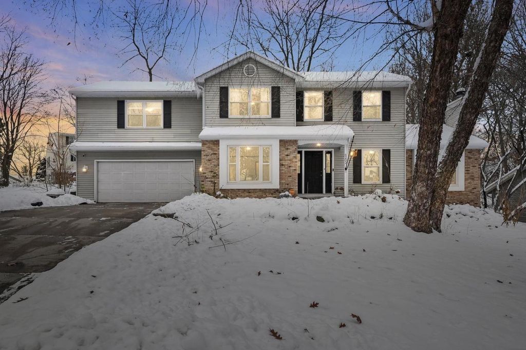 Photo of 6202 Rivercrest DRIVE, Mcfarland, WI 53558 (MLS # 2012269)
