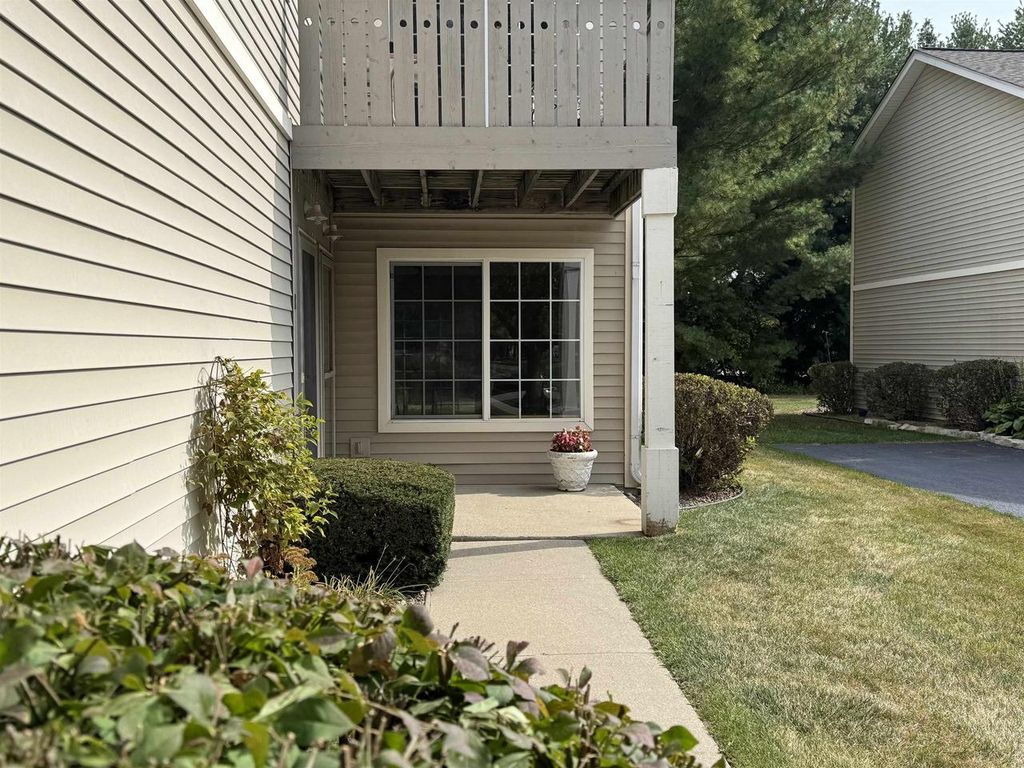 Photo of 2635 Iva COURT #17, Beloit, WI 53511 (MLS # 2011000)