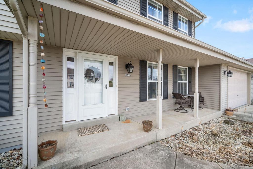 Photo of 4113 Whispering Ridge PASS, Franklin, WI 53132 (MLS # 1956203)