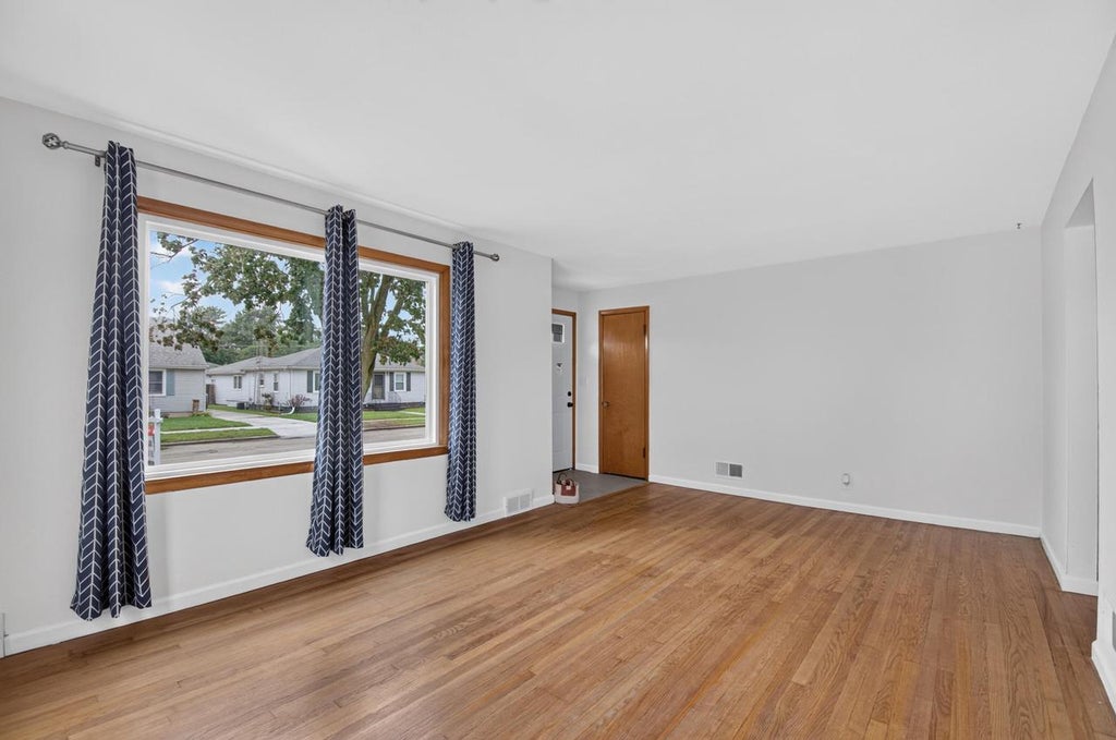 Photo of 7807 35th AVENUE, Kenosha, WI 53142 (MLS # 1981170)