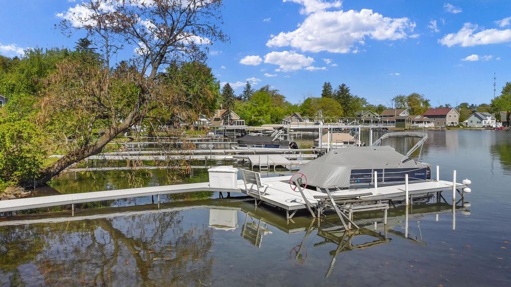 Photo of 354 Indian Point ROAD, Twin Lakes, WI 53181 (MLS # 1962872)