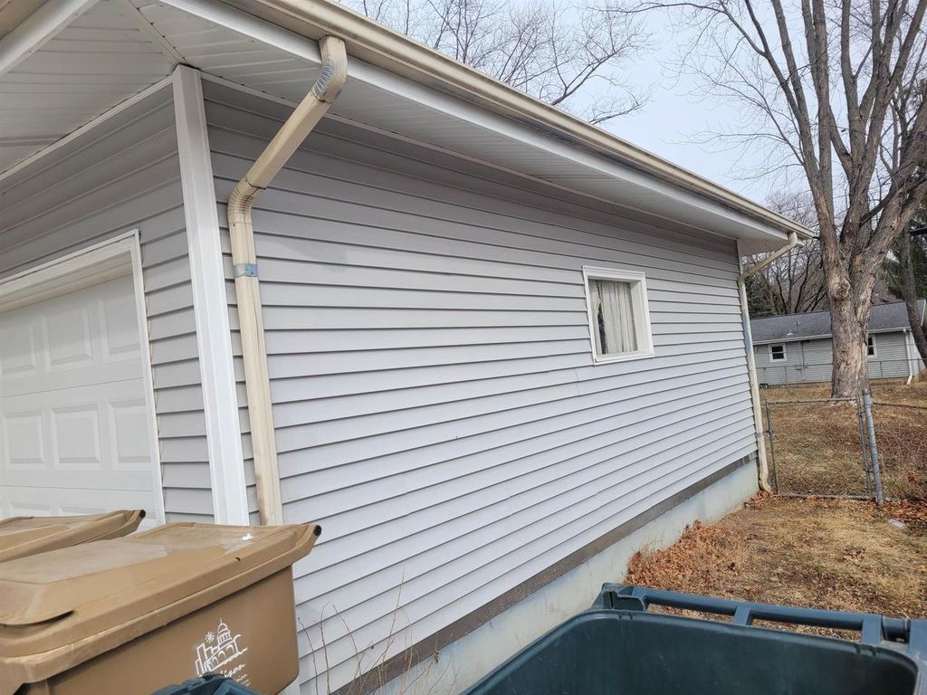 Photo of 4617 Texas TRAIL, Madison, WI 53704 (MLS # 2020715)