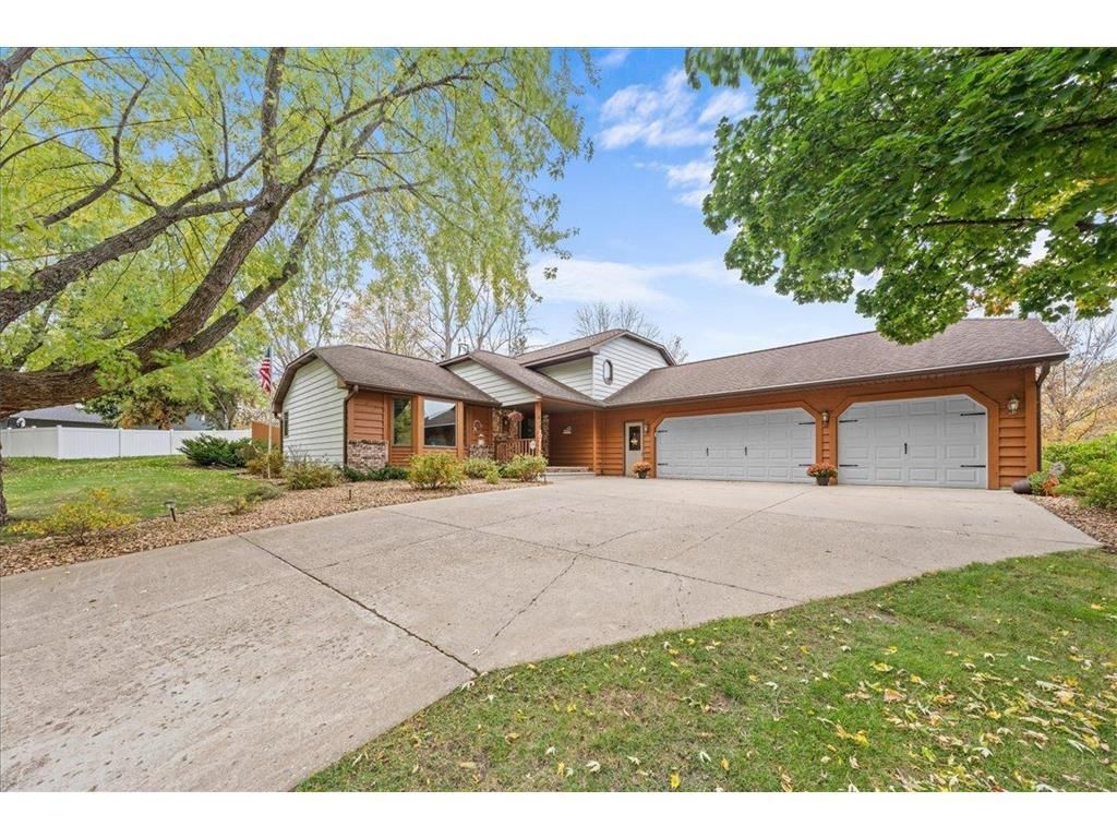 Photo of 410 River Hills ROAD, River Falls, WI 54022 (MLS # 7013024)