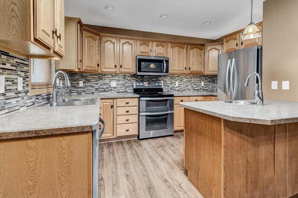 Photo of 3066 Linden DRIVE, La Crosse, WI 54601 (MLS # 1977127)