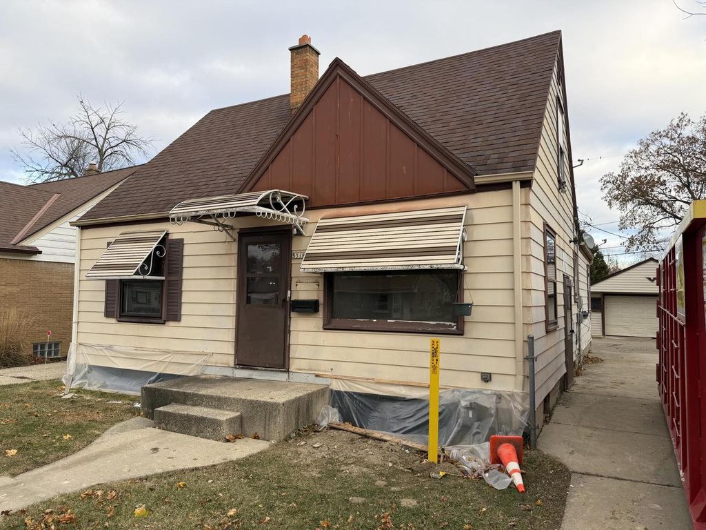 Photo of 5318 N 61st STREET, Milwaukee, WI 53218 (MLS # 1944383)