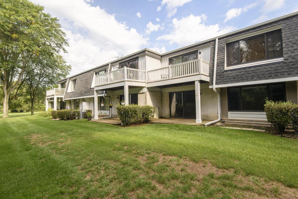 Photo of 20155 Independence DRIVE #A, Brookfield, WI 53045 (MLS # 1978637)