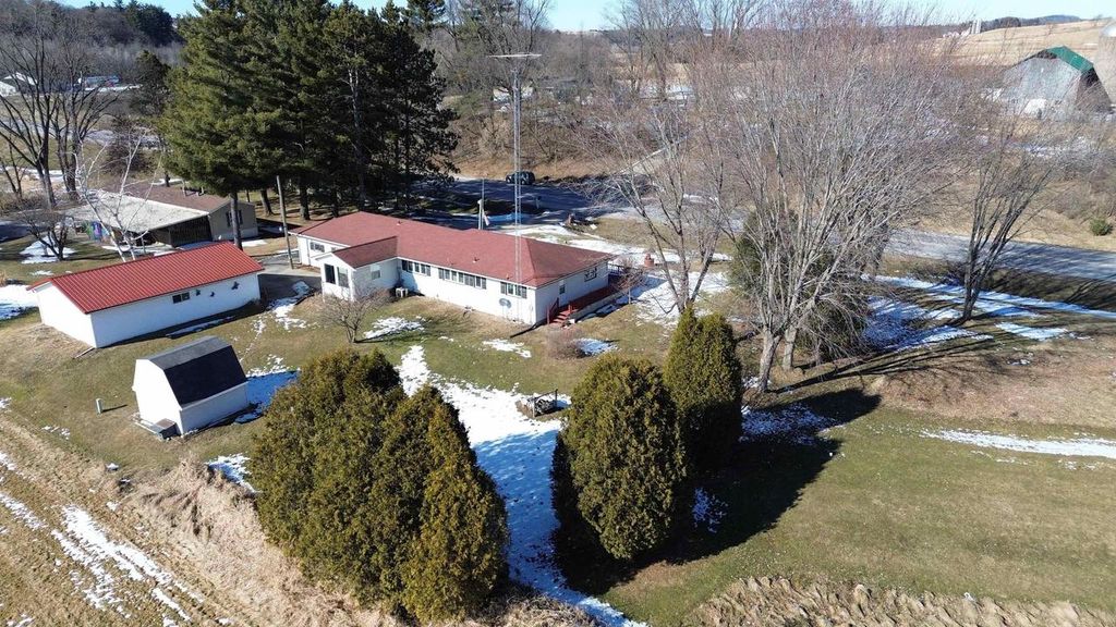 Photo of W10035 Highway 82, Elroy, WI 53929 (MLS # 2016462)