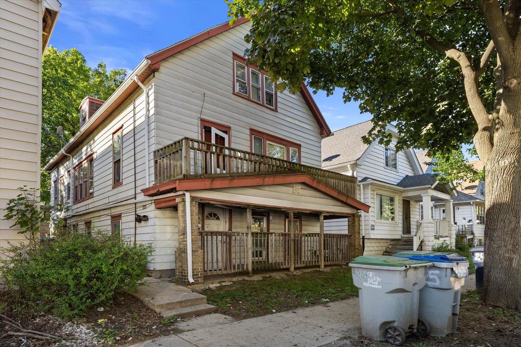 Photo of 2479 S 5th STREET, Milwaukee, WI 53207 (MLS # 1984069)