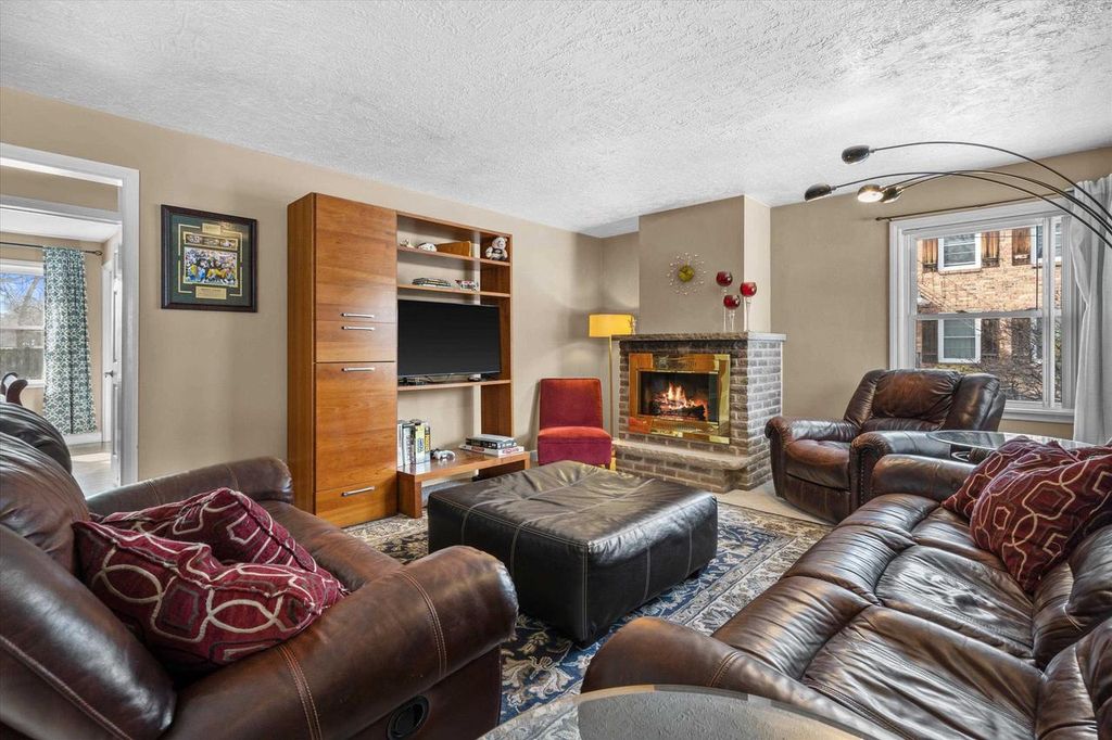 Photo of 1093 Reed STREET, Green Bay, WI 54303 (MLS # 50321703)