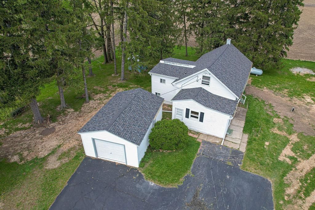 Photo of N3705 County Road G, Mauston, WI 53948 (MLS # 2023093)