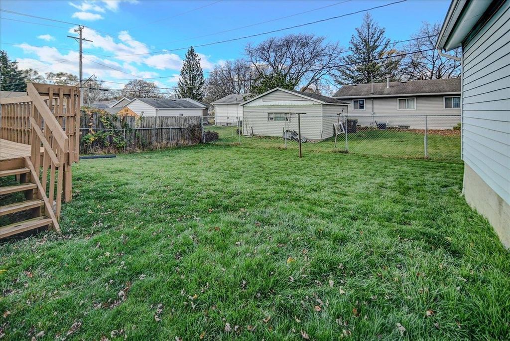 Photo of 122 Lynnhaven ROAD, Madison, WI 53714 (MLS # 2012129)