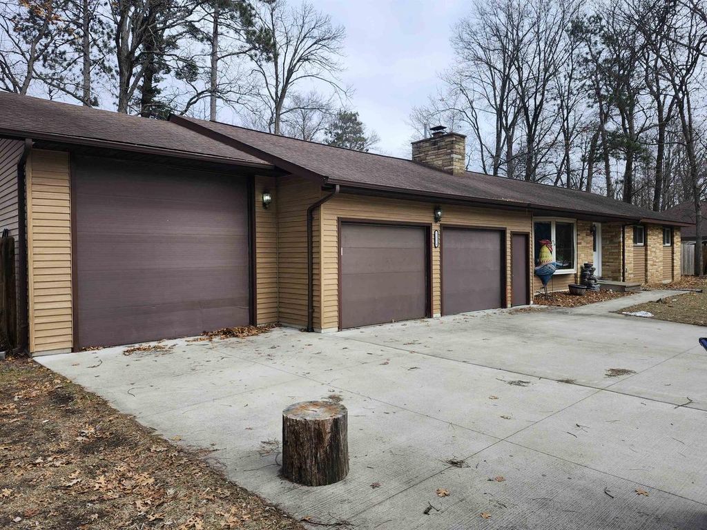 Photo of 5526 Ellis STREET, Stevens Point, WI 54481 (MLS # 50323041)